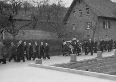 Im März 1960 zogen noch immer sogenannte Leichenzüge durch Dörlinbachs Straßen.