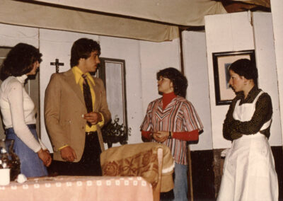 Theateraufführung der KJG im Oktober 1978 im „Engel“. Die KJG wagte sich von 1975 an moderne Stücke.