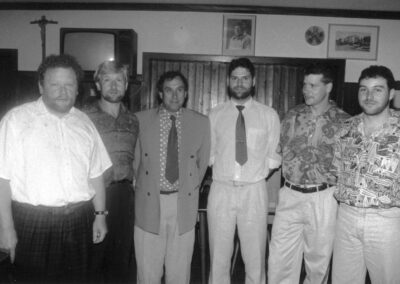 Der Vorstand des SV Dörlinbach im Jahre 1991. Dritter von links der scheidende Vorsitzende Karl Thoma, rechts daneben der neue SVD-Chef Hansjörg Lauer.