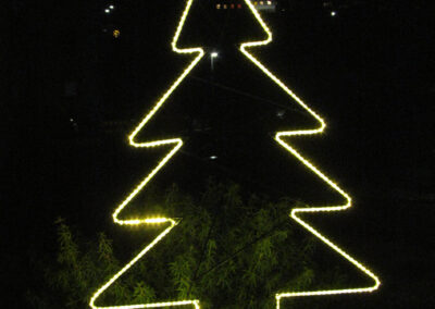 Dezember 2021: Lichterglanz an den Häusern am Unterrain. Nicht nur beleuchtete Tannenbäume künden die bevorstehende Weihnachtszeit an.