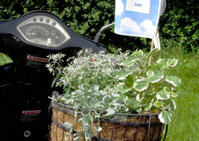 Mai 2022: Impressionen vom Bike(r)-Gottesdienst auf Wangler's Matt. „Allzeit gute Fahrt – Segen für deinen Weg“ lautete das Motto.