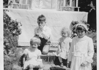 Kirche von 1922 bis 2022: Fronleichnam-Altar beim Sandplatz. Es werden weitere Fotos für die geplante Bilderausstellung gesucht!