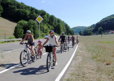 Impressionen von der Einweihung des Geh- und Radwegs am 12. August 2022. Jungfernfahrt von Schweighausen nach Dörlinbach.