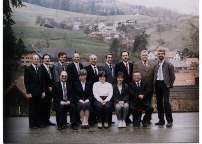 Die Vorstandschaft des Radfahrvereins „Schutterbund“ Dörlinbach im Jahre 1987 mit dem Ehrenvorsitzenden Andreas Reith (stehend 2. v. r.).