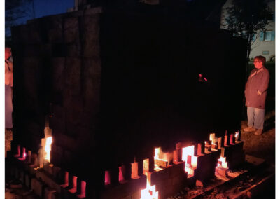 Historischer Ziegelbrand: Impressionen von der Nacht von Samstag auf Sonntag. Das beeindruckende Feuerspektakel sorgt für eine magische Stimmung am Nachthimmel.