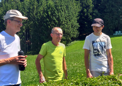 Geschichtlicher Stopp an der Gedächtniskapelle auf dem Kappelberg. Die Kapelle wurde im Dank für die Rückkehr zweier Soldaten aus dem Zweiten Weltkrieg errichtet.