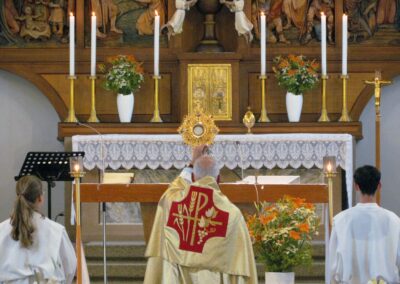 Patrozinium 2025: Das Hochamt leitete Dekan Johannes Mette, der hervorhob, dass die Kirche an so vielen Tagen hintereinander im Mittelpunkt von Festivitäten steht.