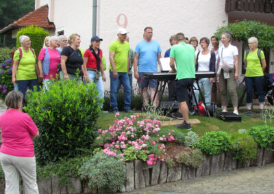 Musikalische Familienwanderung: Impressionen vom dritten Stopp am Kappelberg.