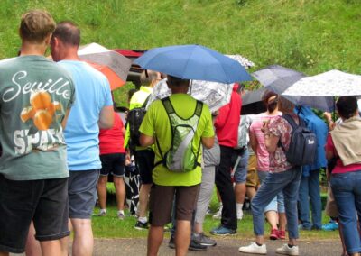 Musikalische Familienwanderung: Impressionen vom letzten Stopp am Wassertretbad.