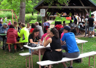 Musikalische Familienwanderung: Impressionen vom Ausklang an der Prinschbachhütte.