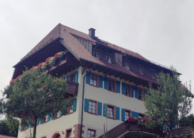 Auch der Wanglerhof im Wurtsgraben lädt zum Verweilen ein. Bis zum verheerenden Brand im August 1776 stand der Hof nahe der Dorfmühle am Unterrain.