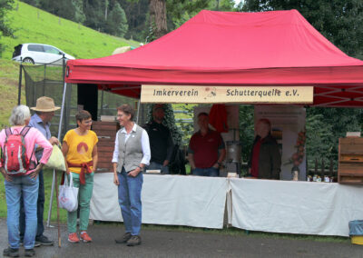 Impressionen vom Jägertonihof im Prinschbachtal, wo man hautnah erleben konnte, wie Apfelsaft in der Vergangenheit hergestellt wurde.