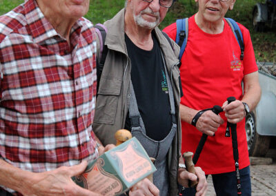 Historische Wanderung nach Ettenheimmünster: Treffpunkt war am Ziegelhüttenplatz. Alois Göppert und Martina Kaspar-Rothweiler führten die Gruppe an.