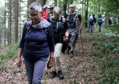 Historische Wanderung: Nach einer kurzen Rast führte der Weg weiter über den Dörlinbacher Grund hinunter nach Ettenheimmünster.