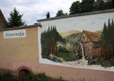 Historische Wanderung: Ankunft und Empfang in Ettenheimmünster. Die geschichtsträchtige Wanderung fand auf dem Landelinfest ihren Ausklang.