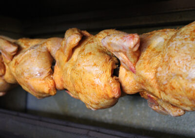 Impressionen vom Oktoberfest des SV Dörlinbach. Es lockten reichlich Bier, ein Weißwurst-Frühstück sowie ein Spieß mit den Haxen, Fußball und Live-Musik.