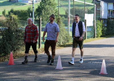 Impressionen vom Oktoberfest des SV Dörlinbach. Es lockten reichlich Bier, ein Weißwurst-Frühstück sowie ein Spieß mit den Haxen, Fußball und Live-Musik.