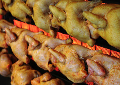 Impressionen vom Oktoberfest des SV Dörlinbach. Es lockten reichlich Bier, ein Weißwurst-Frühstück sowie ein Spieß mit den Haxen, Fußball und Live-Musik.