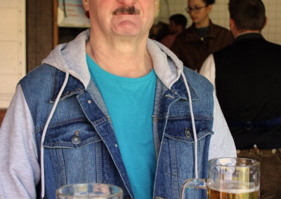 Impressionen vom Oktoberfest des SV Dörlinbach. Es lockten reichlich Bier, ein Weißwurst-Frühstück sowie ein Spieß mit den Haxen, Fußball und Live-Musik.