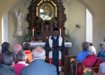 Impressionen von der Dank- und Gedenkfeier der Pfarrgemeinde auf dem Kappelberg. Die Jubiläumsfeier lockte über 60 Bürgerinnen und Bürger zum Kapellchen.
