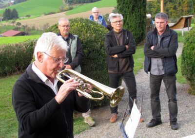 Impressionen von der Dank- und Gedenkfeier der Pfarrgemeinde auf dem Kappelberg. Die Jubiläumsfeier lockte über 60 Bürgerinnen und Bürger zum Kapellchen.
