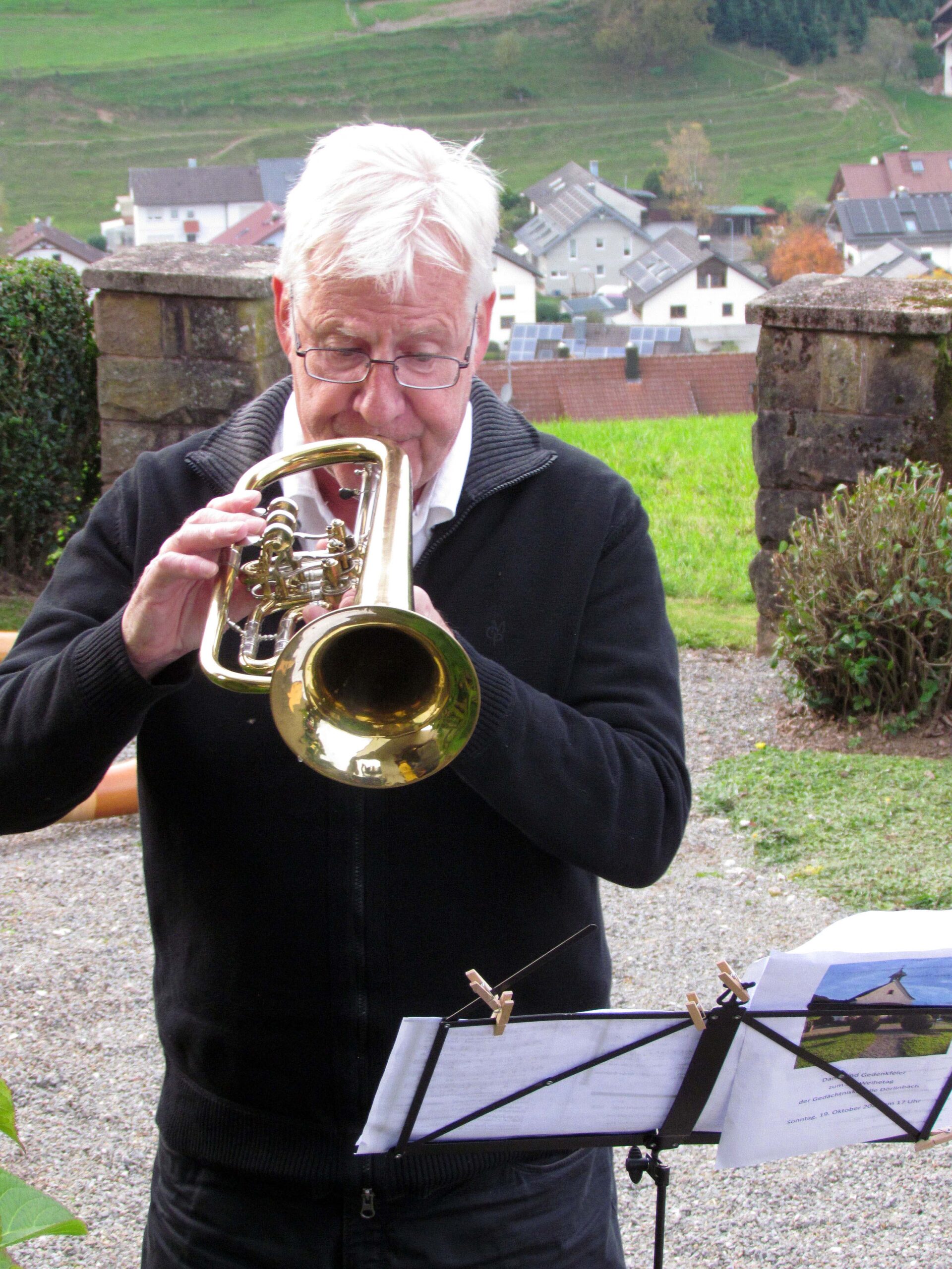 Impressionen von der Dank- und Gedenkfeier der Pfarrgemeinde auf dem Kappelberg. Impressionen von der Dank- und Gedenkfeier der Pfarrgemeinde auf dem Kappelberg. Die Jubiläumsfeier lockte über 60 Bürgerinnen und Bürger zum Kapellchen.