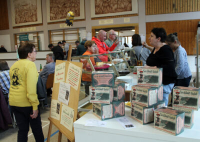Impressionen vom Familien-Wandertag des Radfahrvereins. Insgesamt waren fast 300 wanderfreudige Gäste unterwegs. Die größte Gruppe stellte der Sportverein.