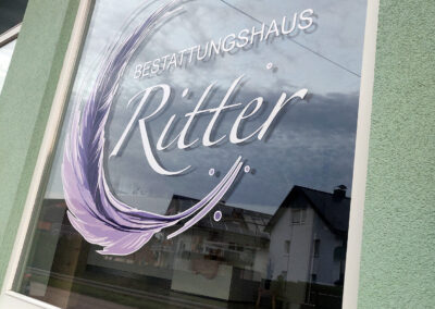 Das Bestattungshaus Ritter in Dörlinbach hat seit dem 1. Oktober 2025 im Schätzleweg seine Pforten geöffnet.