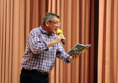 Entertainer Helmut Dold sorgte beim Dankeschönabend mit seinen kurzen Auftritten für heitere Stimmung und Unterhaltung.