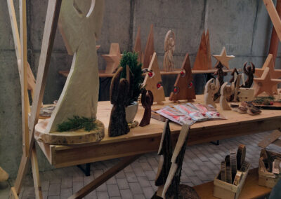 Impressionen vom Weihnachtsmarkt des Lions Club Lahr-Ortenau. Am zweiten Adventssonntag war wieder die alte Dörlinbacher Schmiede der Anziehungspunkt.