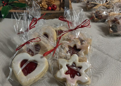 Impressionen vom Weihnachtsmarkt des Lions Club Lahr-Ortenau. Am zweiten Adventssonntag war wieder die alte Dörlinbacher Schmiede der Anziehungspunkt.