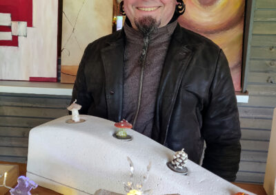 Impressionen vom Weihnachtsmarkt des Sportvereins. Über 30 Verkaufsstände luden auf das Sportplatzgelände ein.