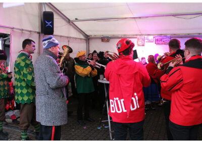Impressionen vom großen Jubiläumsumzug mit anschießendem Narrentreiben im Narrendorf und in der Festhalle.