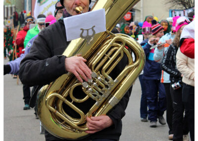 Impressionen vom großen Jubiläumsumzug mit anschießendem Narrentreiben im Narrendorf und in der Festhalle.