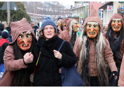 Impressionen vom großen Jubiläumsumzug mit anschießendem Narrentreiben im Narrendorf und in der Festhalle.