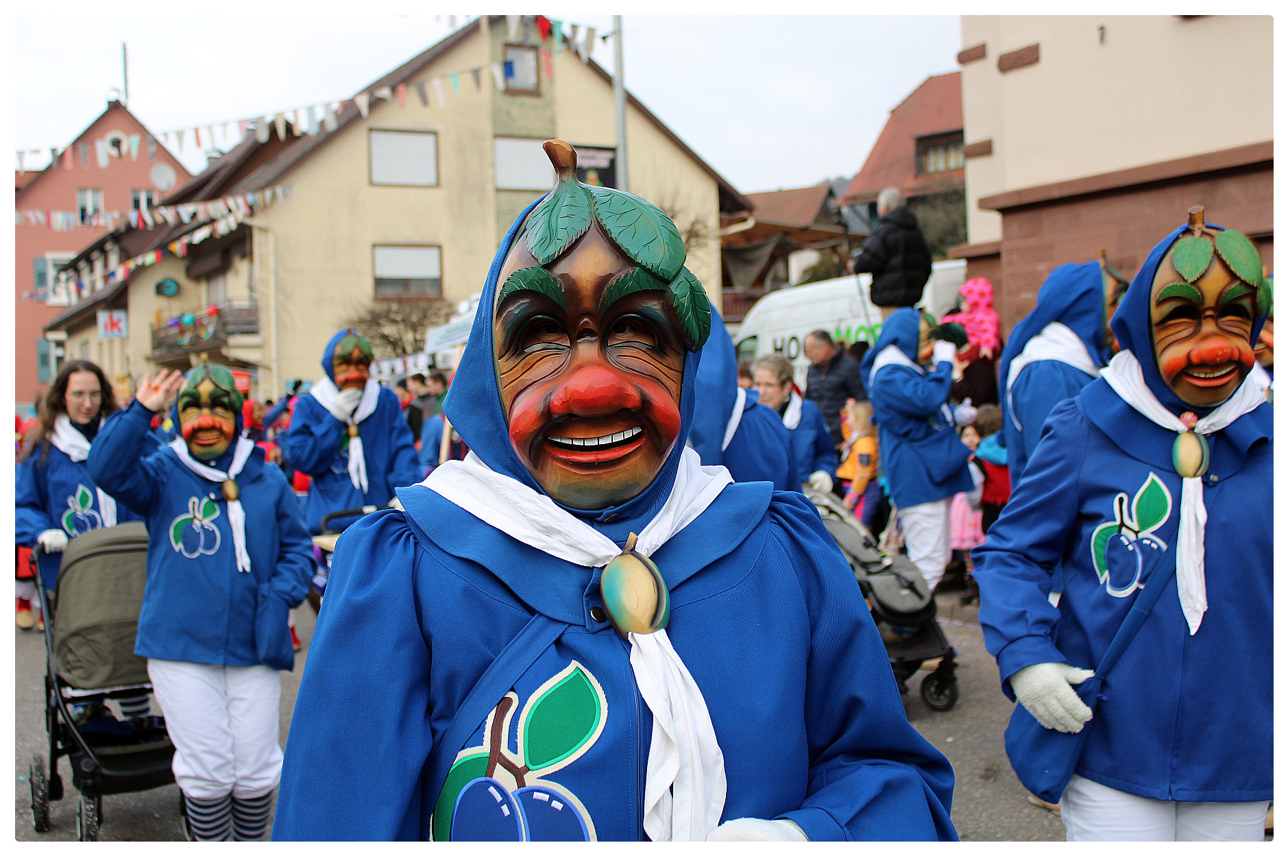 Impressionen vom großen Jubiläumsumzug mit anschießendem Narrentreiben. Impressionen vom großen Jubiläumsumzug mit anschießendem Narrentreiben im Narrendorf und in der Festhalle.