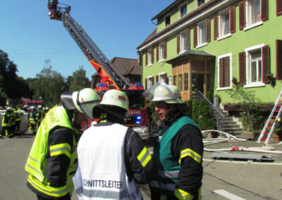 Impressionen von der großen Schauübung rund um das ehemalige Gasthaus „Löwen“.