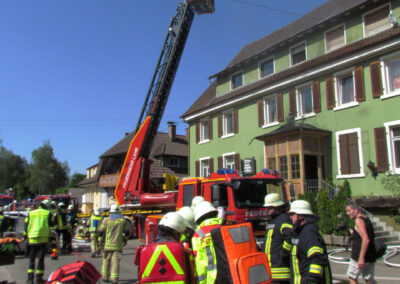 Impressionen von der großen Schauübung rund um das ehemalige Gasthaus „Löwen“.