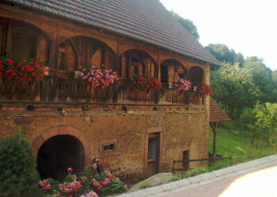 Juni 2003: Die Jägertonihofmühle stammt aus dem 18. Jahrhundert und ist noch heute voll funktionsfähig.