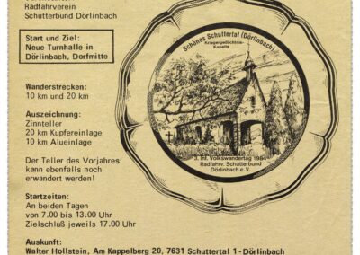 Flyer für die 3. Internationalen Volkswandertagen in Dörlinbach (Deckblatt) im Jahre 1984. Medaille: Zinnteller mit Abbildung der Gedächtniskapelle.